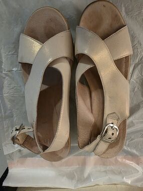 Women's Cream Leather Slingback Sandals